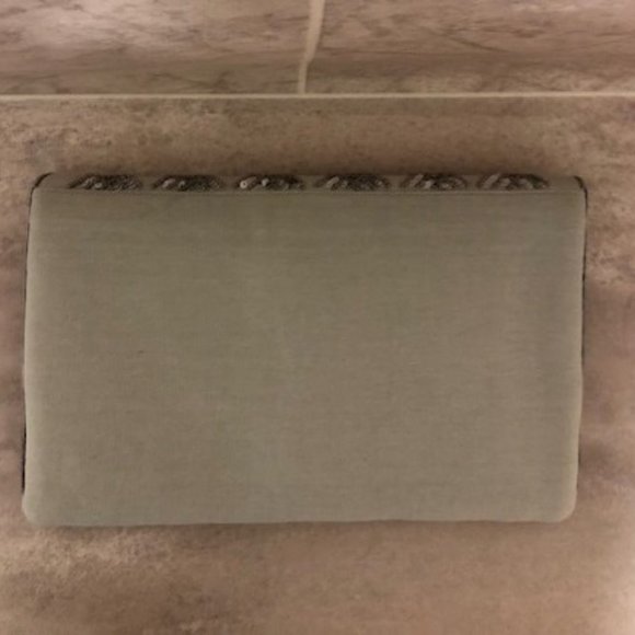 Silver and Gray Sequined Canvas Shoulder Bag - Picture 2 of 12